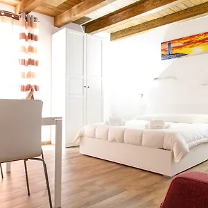 Two Hearts Apartment
